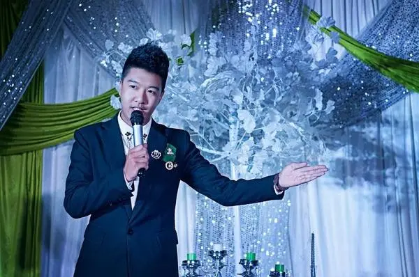 婚礼司仪开场音乐 30 首：中式西式各 15 首