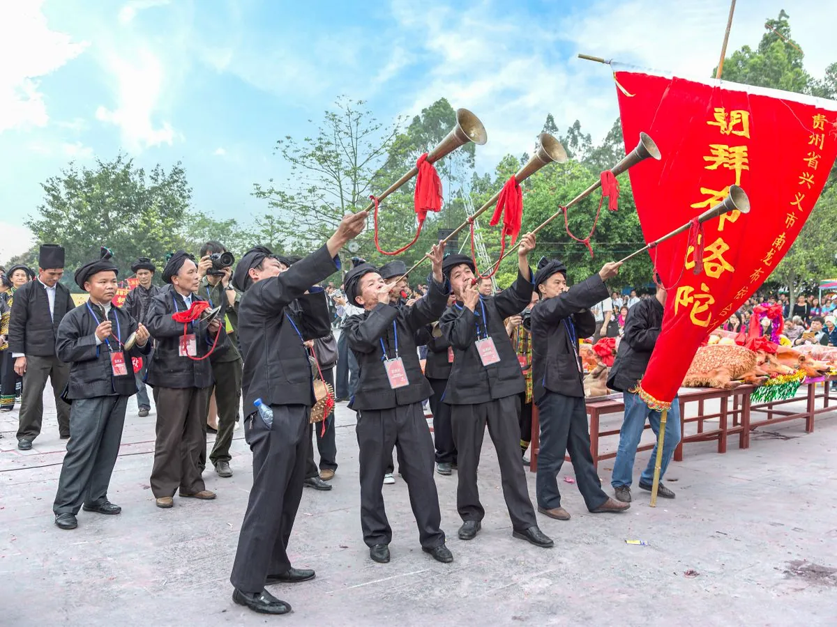 古代主持婚礼的人叫什么?